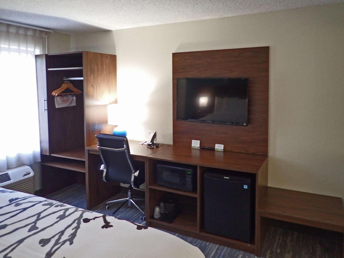 Sleep Inn & Suites California Bagian luar foto